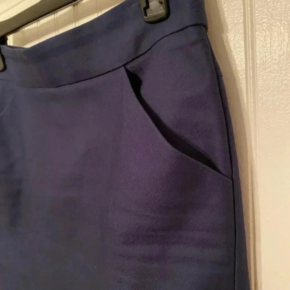 J. Crew “the pencil skirt” with pockets - Picture 4 of 4
